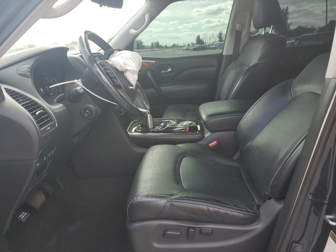 INFINITI Qx Luxe