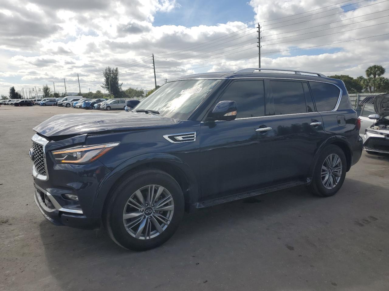 Salvage INFINITI Qx Image