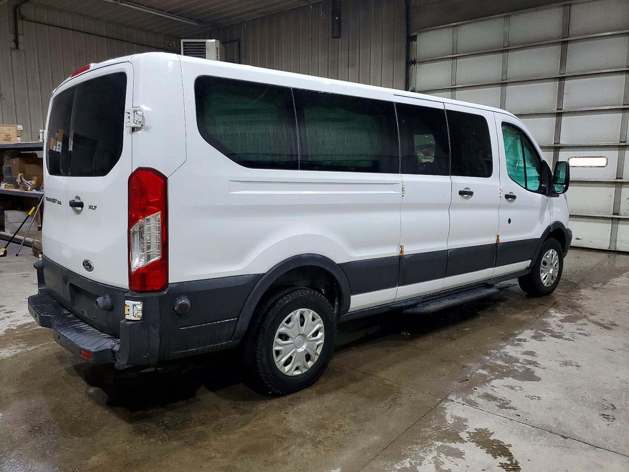Ford Transit T-350