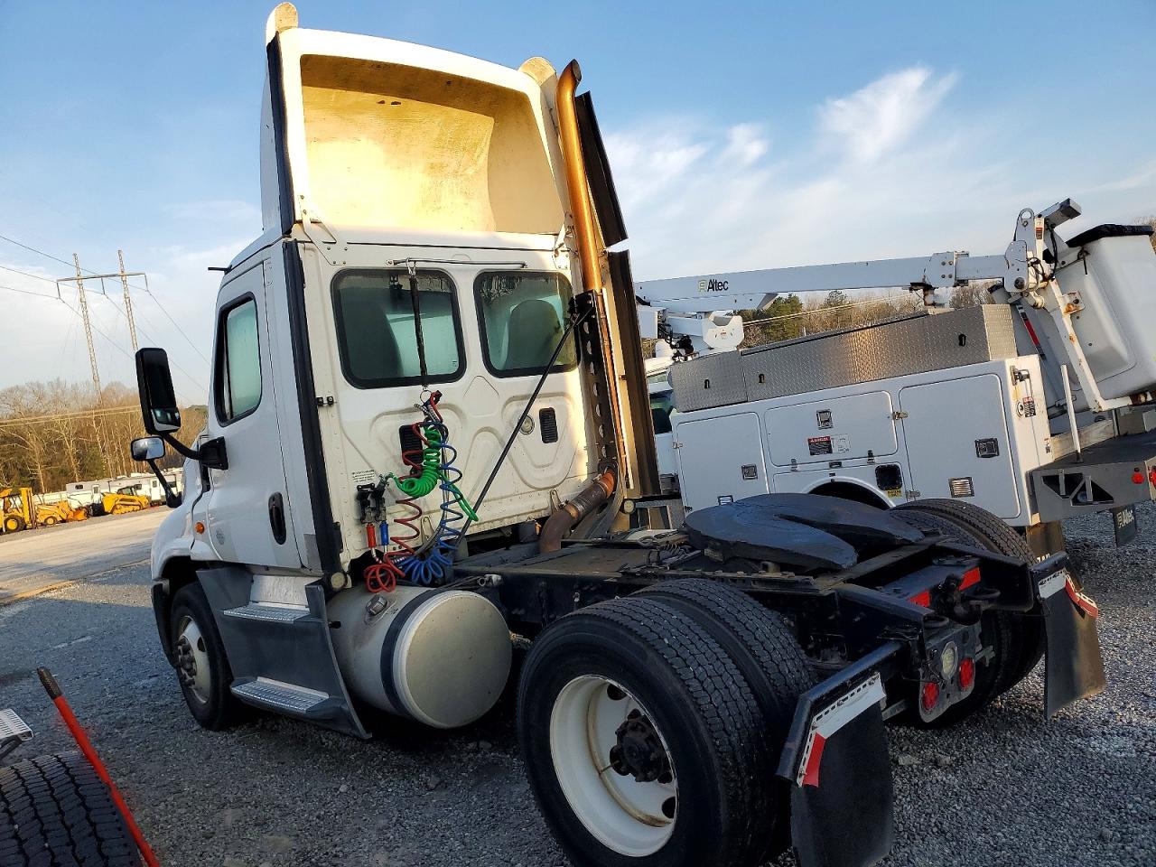 Freightliner Cascadia 1