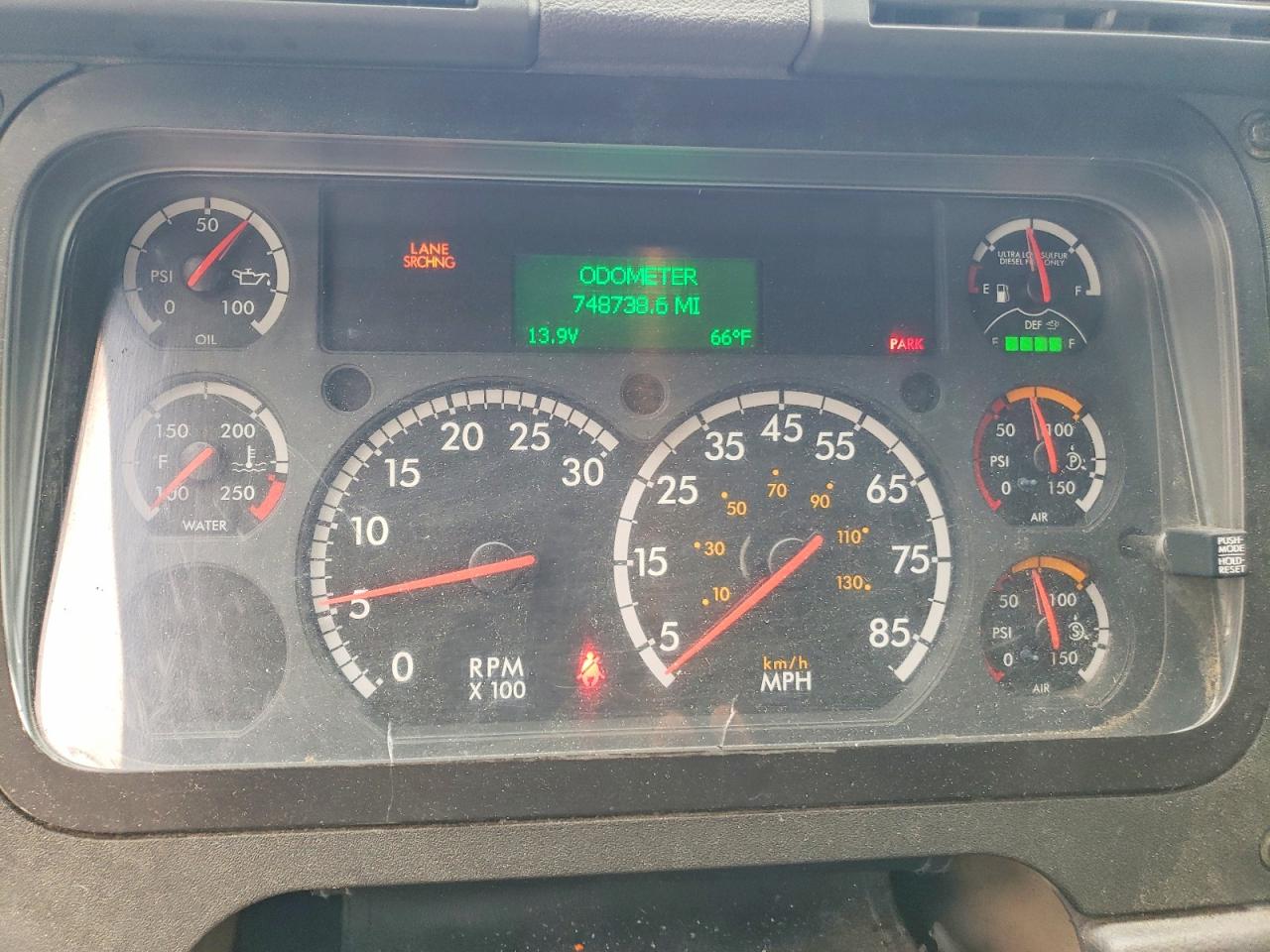 Freightliner Cascadia 1