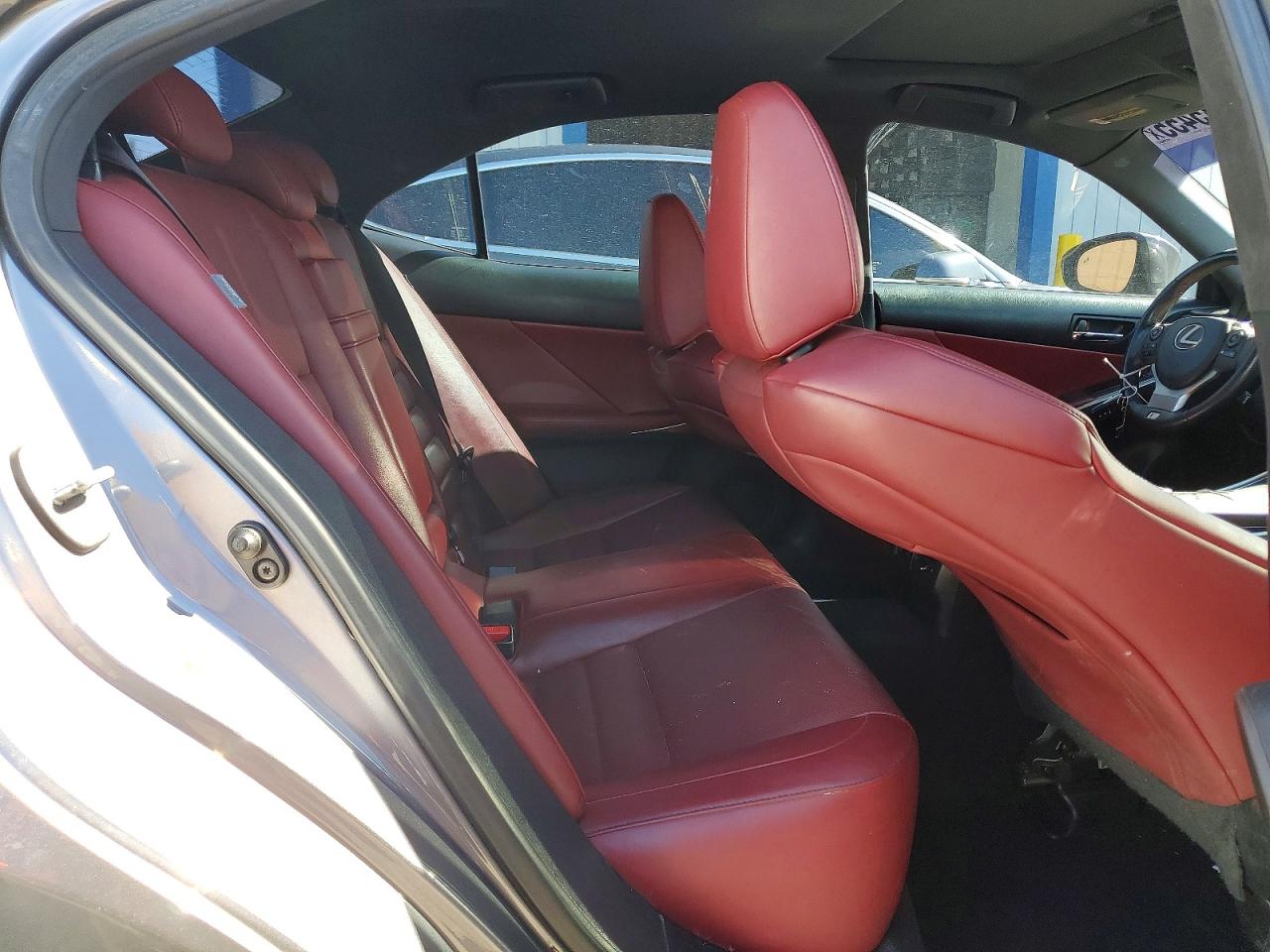 Lexus Is Base