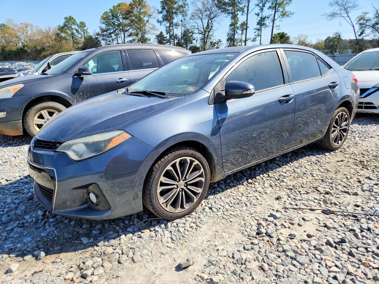 Salvage Toyota Corolla Image