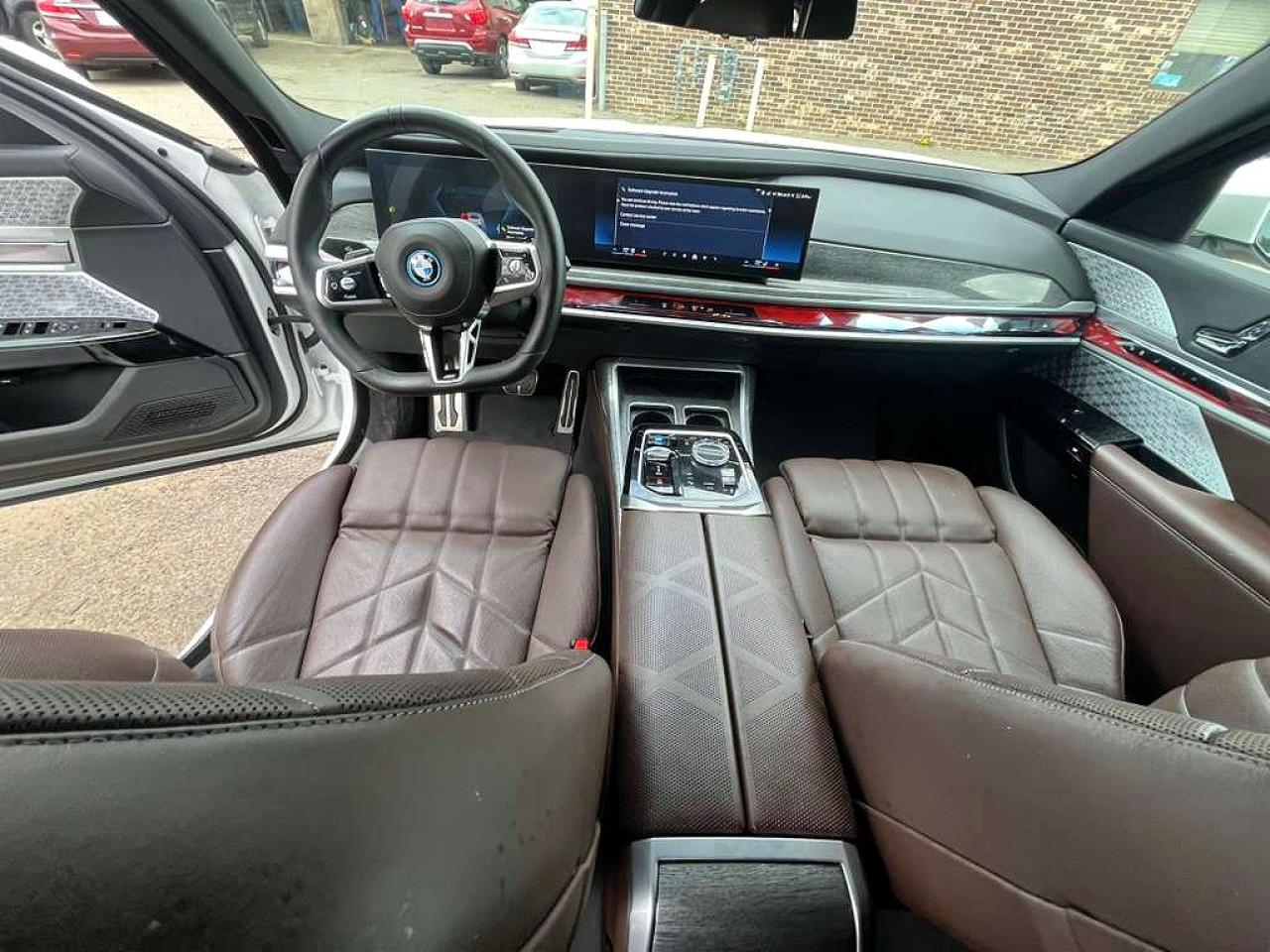 BMW i7 Xdrive60
