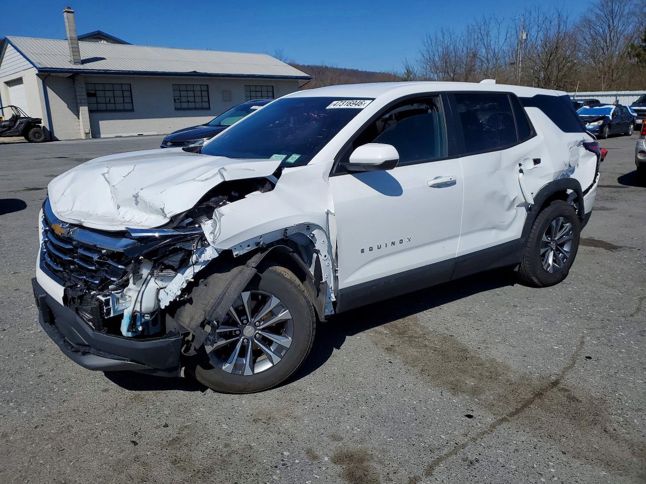 Salvage Chevrolet Equinox Image