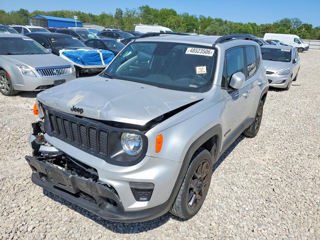 Salvage Jeep Renegade Image
