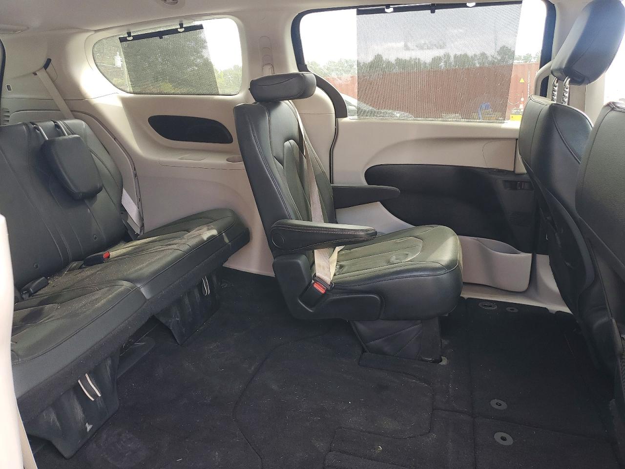 Chrysler Pacifica Touring L