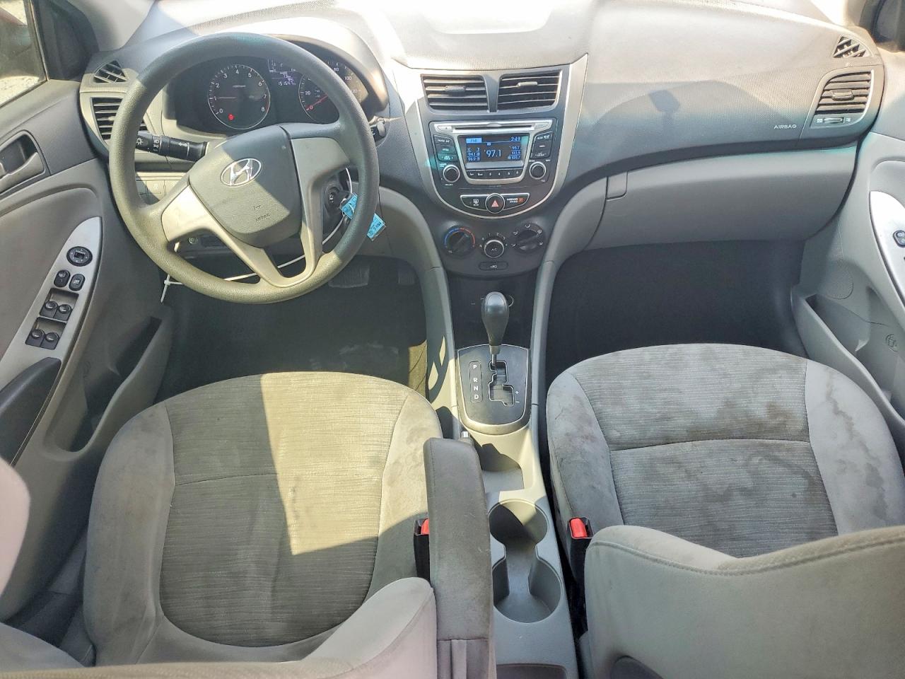 Hyundai ACCENT Se