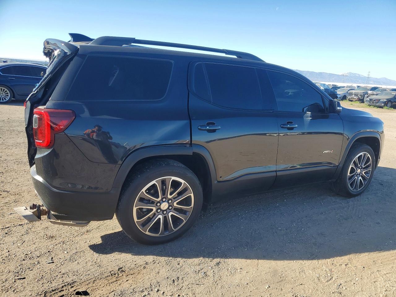 GMC Acadia At4