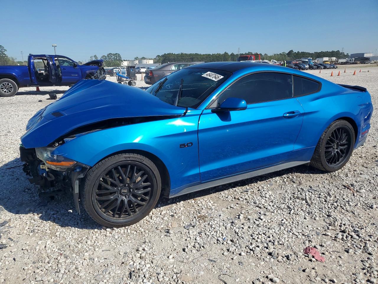 Salvage Ford Mustang Image