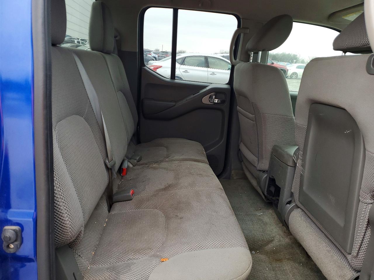 Nissan Frontier S