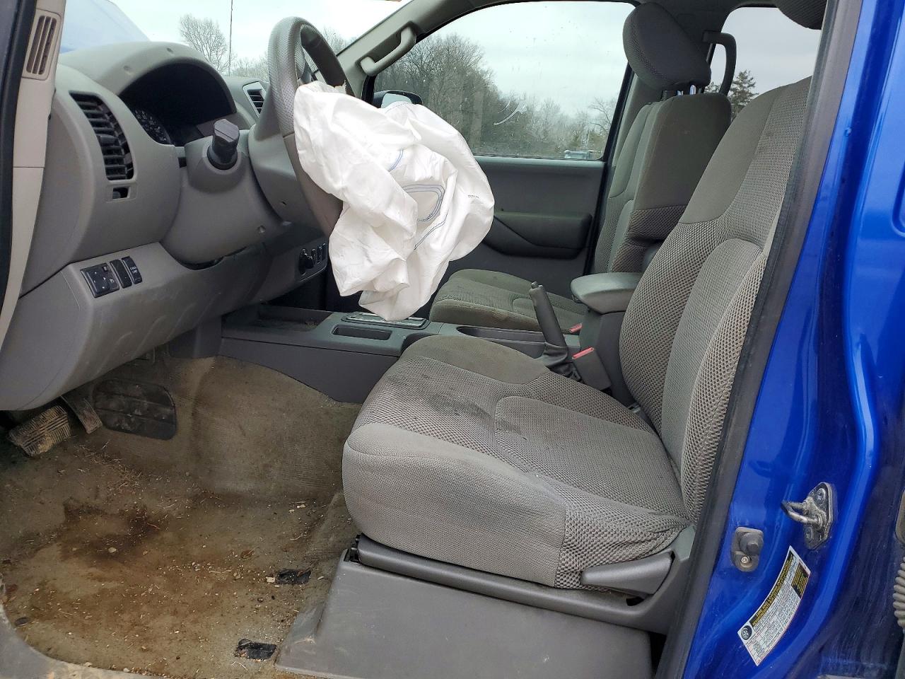 Nissan Frontier S