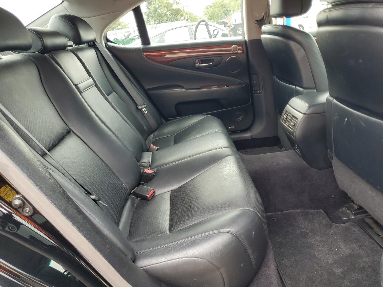Lexus LS 460