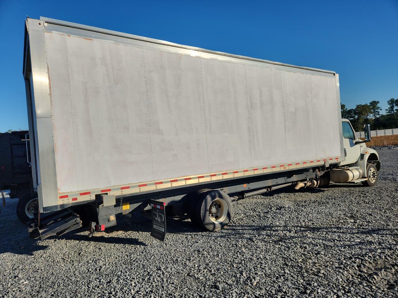 International Mv607
