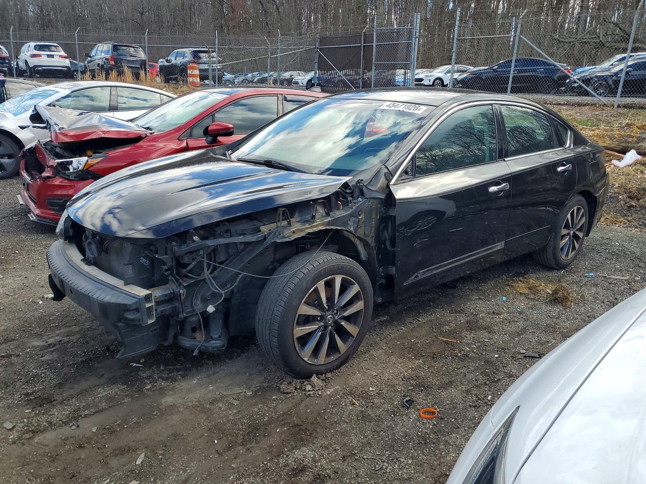 Salvage Nissan Altima Image
