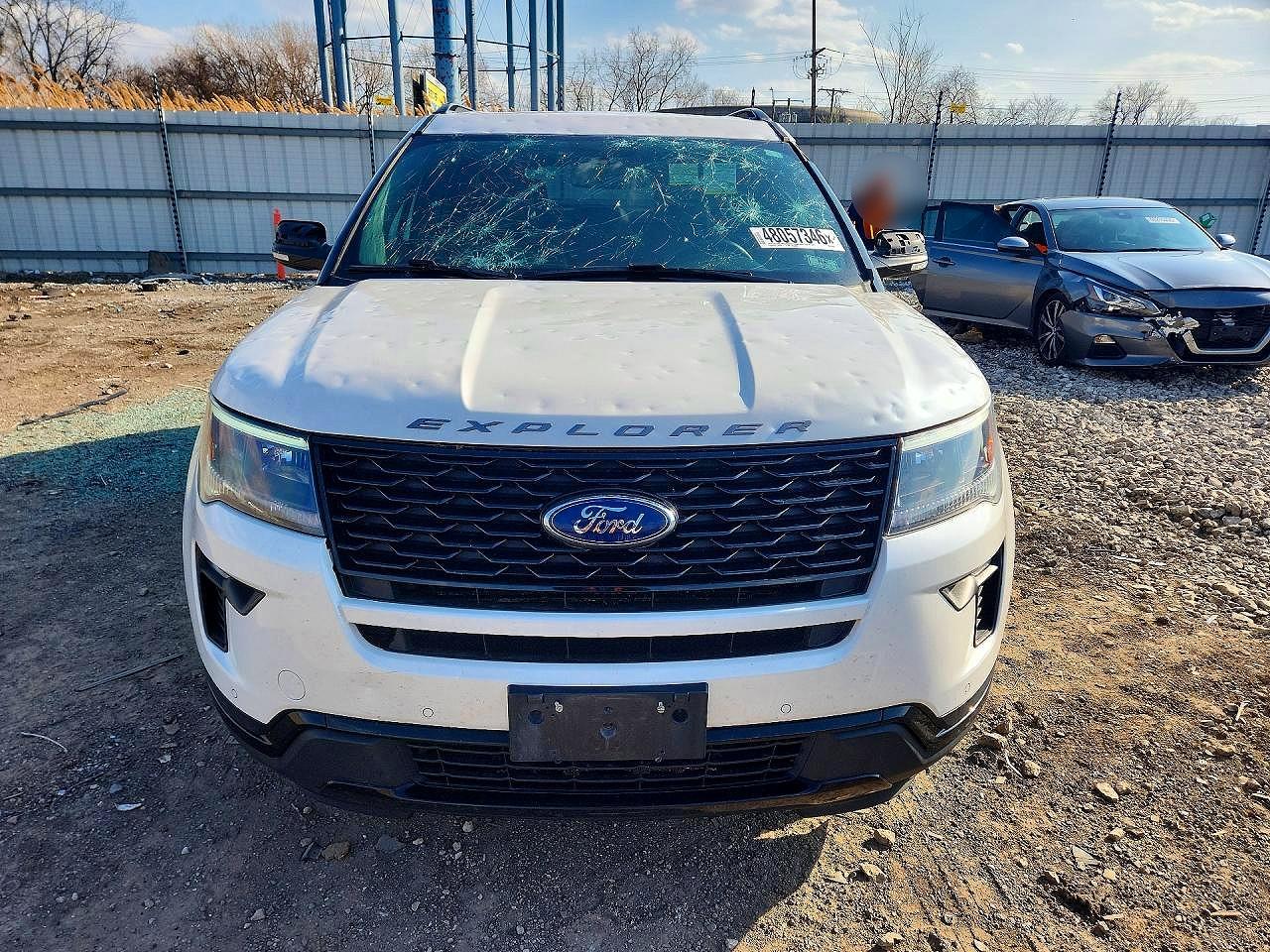 Ford Explorer Sport
