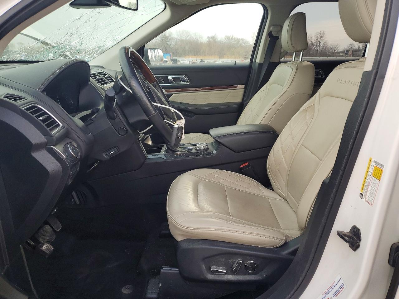 Ford Explorer Platinum