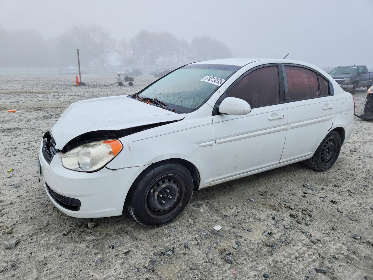 Salvage Hyundai ACCENT Image