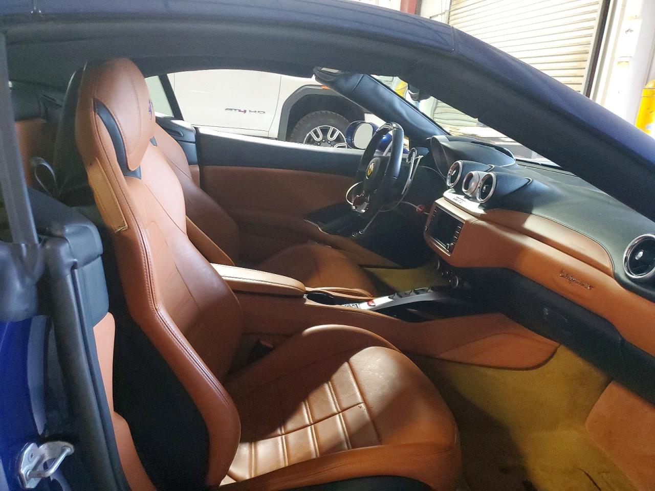 Ferrari California T