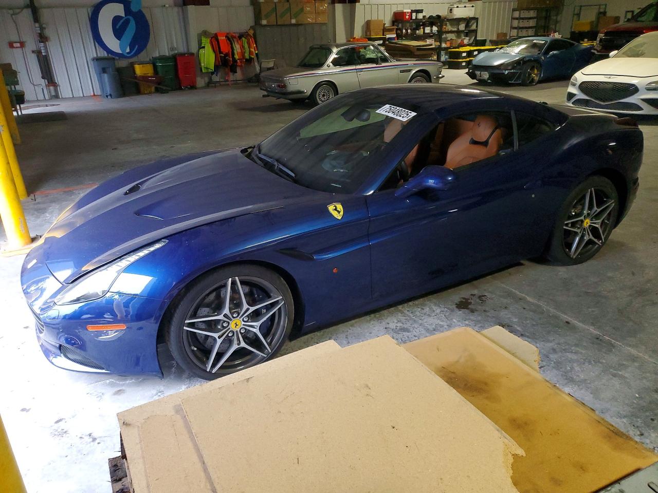 Salvage Ferrari California T Image