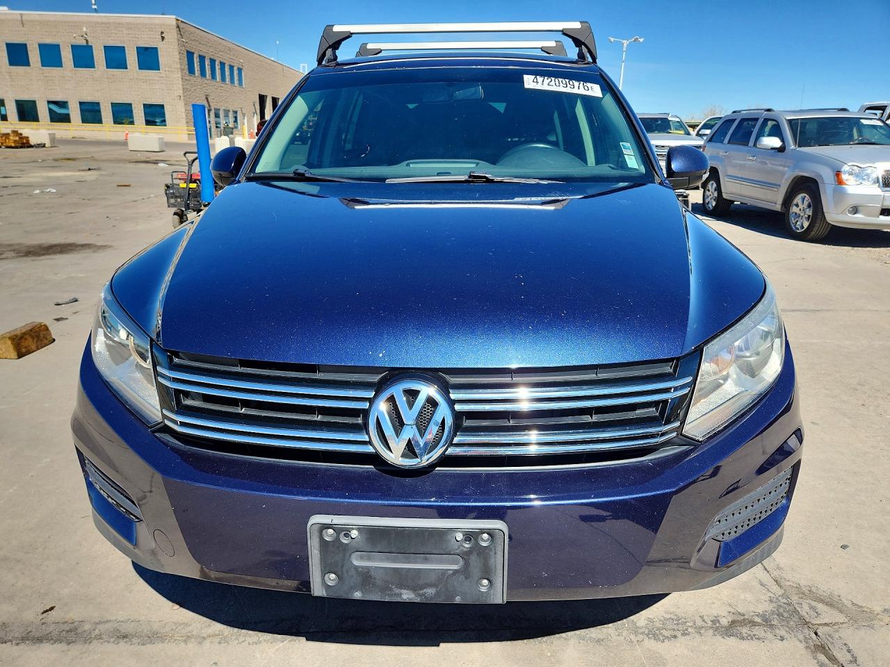 Volkswagen Tiguan S