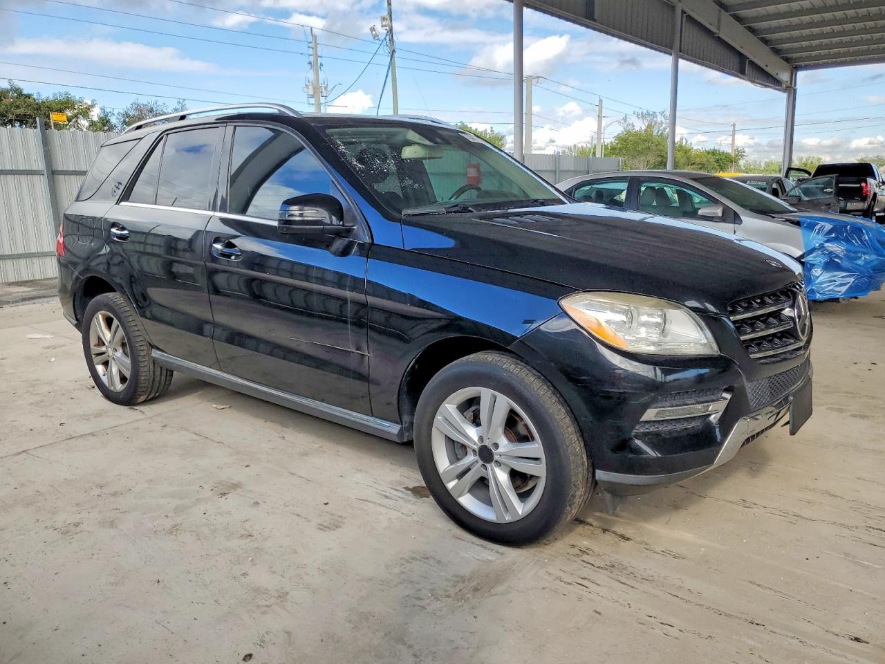 Mercedes-Benz M-Class 350