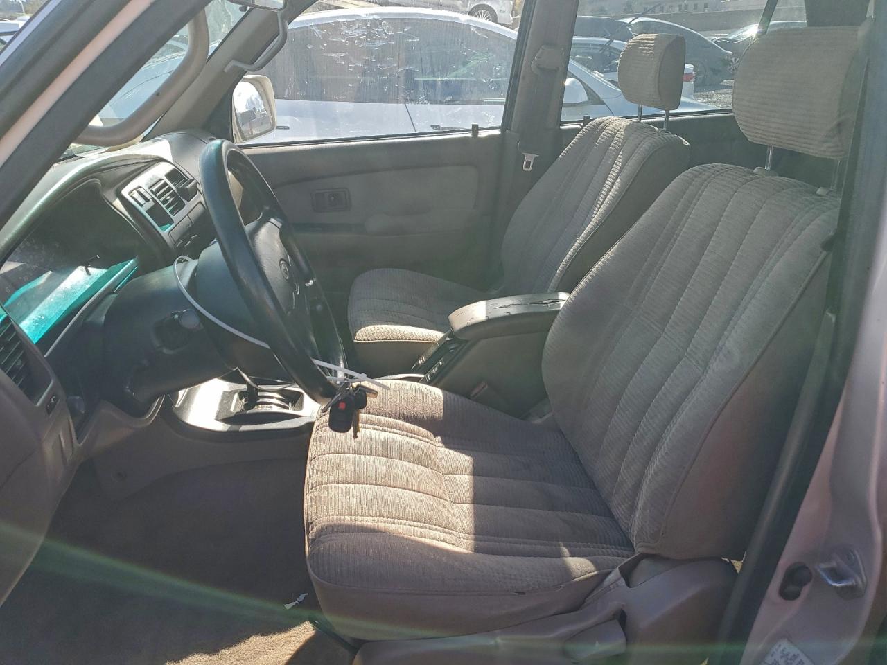 Toyota 4Runner Sr5