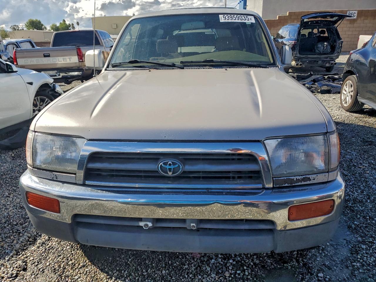 Toyota 4Runner Sr5