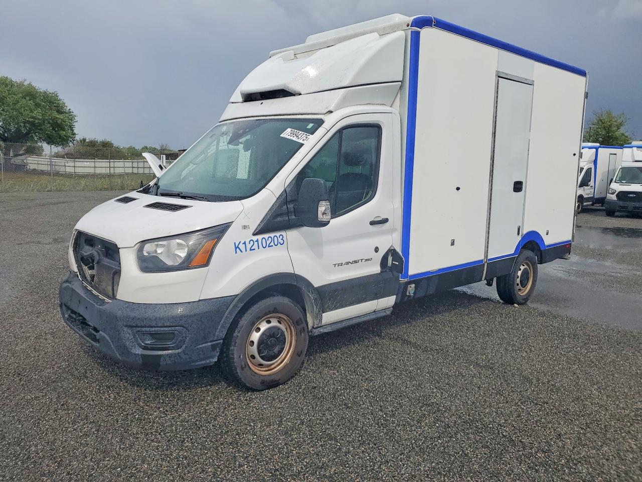 Salvage Ford Transit Image