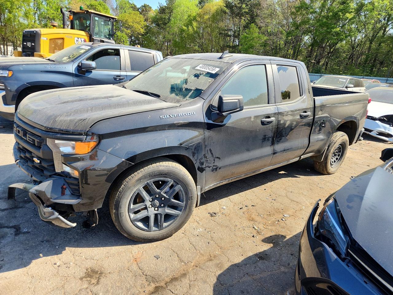 Salvage Chevrolet Silverado Image