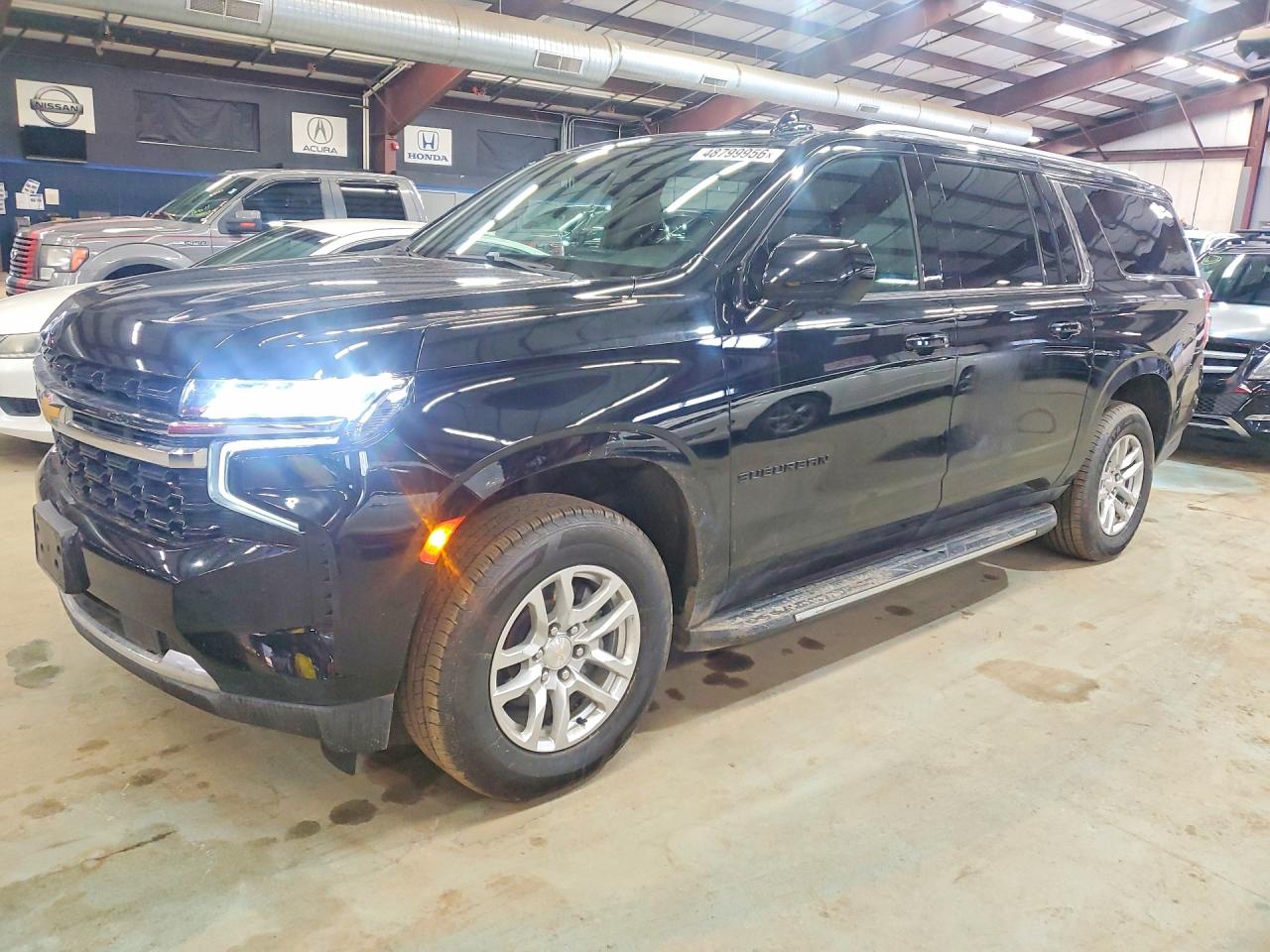 Salvage Chevrolet Suburban Image