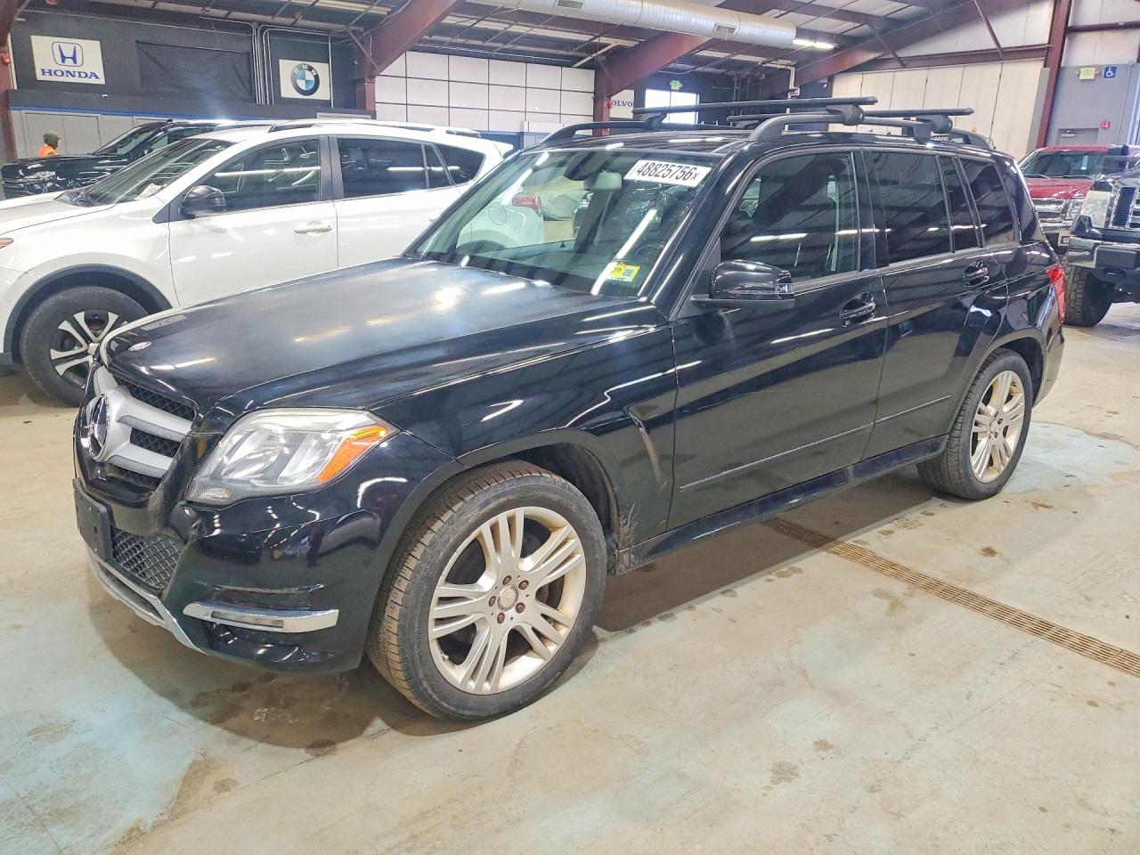 Salvage Mercedes-Benz GLK Image
