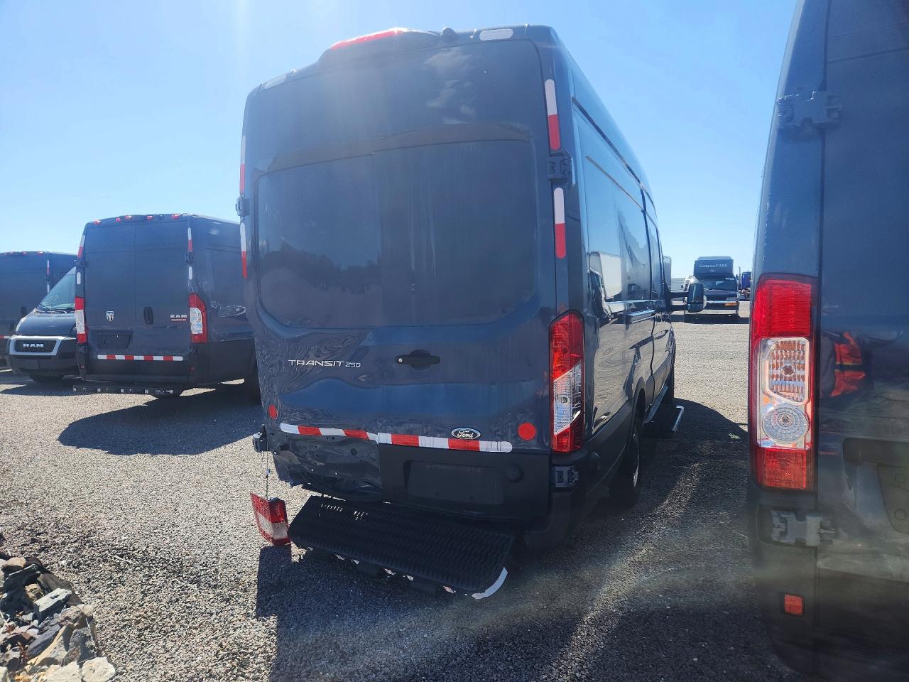 Ford Transit T-250