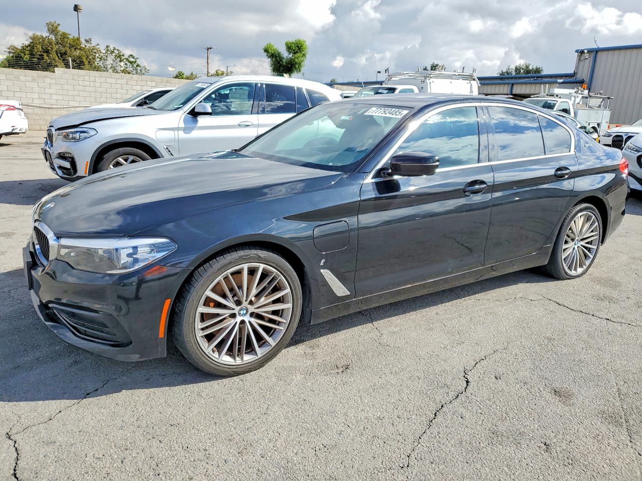 Salvage BMW 5 Series Image