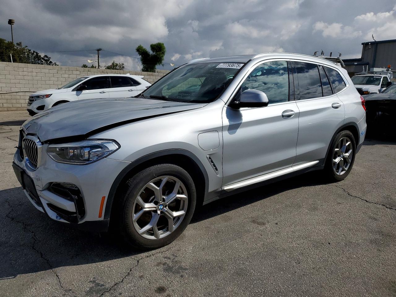 Salvage BMW X Series Image