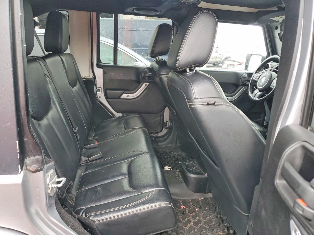 Jeep Wrangler Sahara