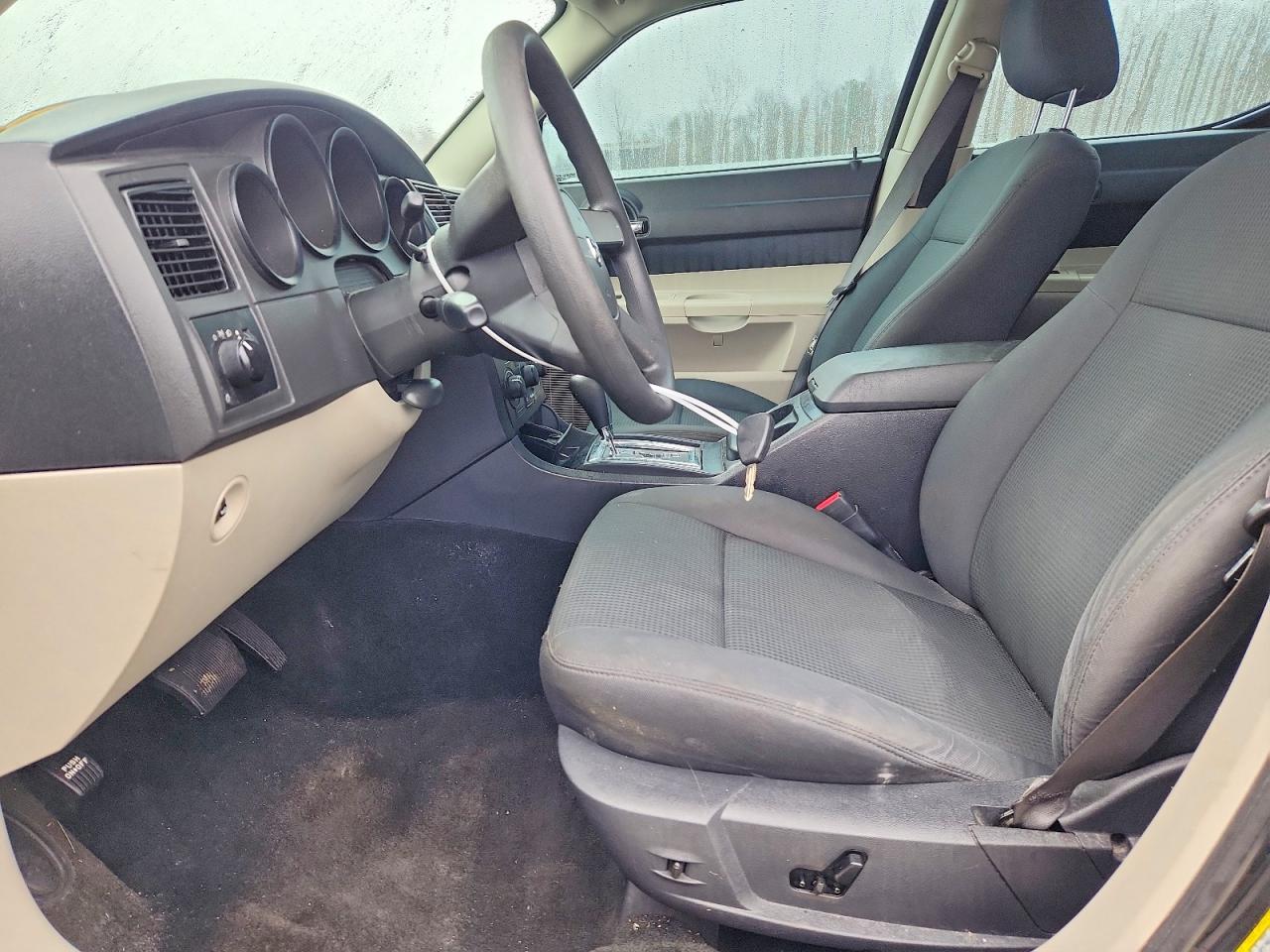 Dodge Charger Se