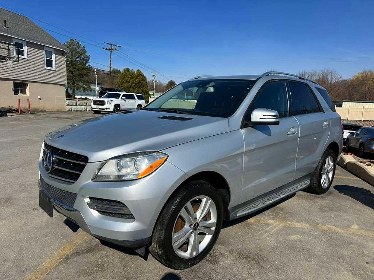Salvage Mercedes-Benz M-Class Image