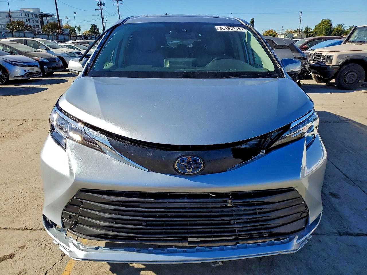 Toyota Sienna Xle 8-passenger