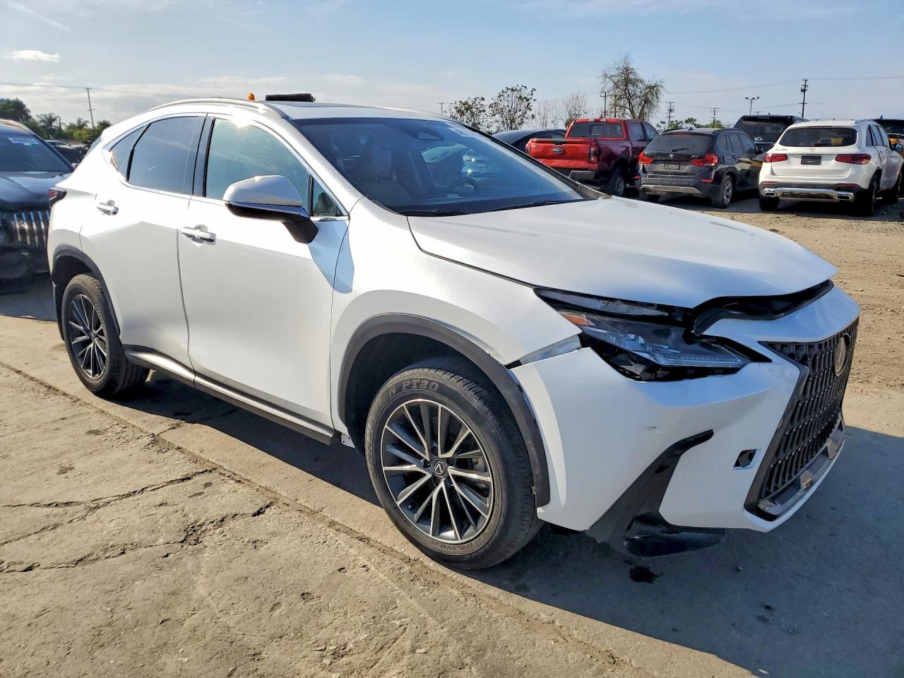 Lexus NX Base