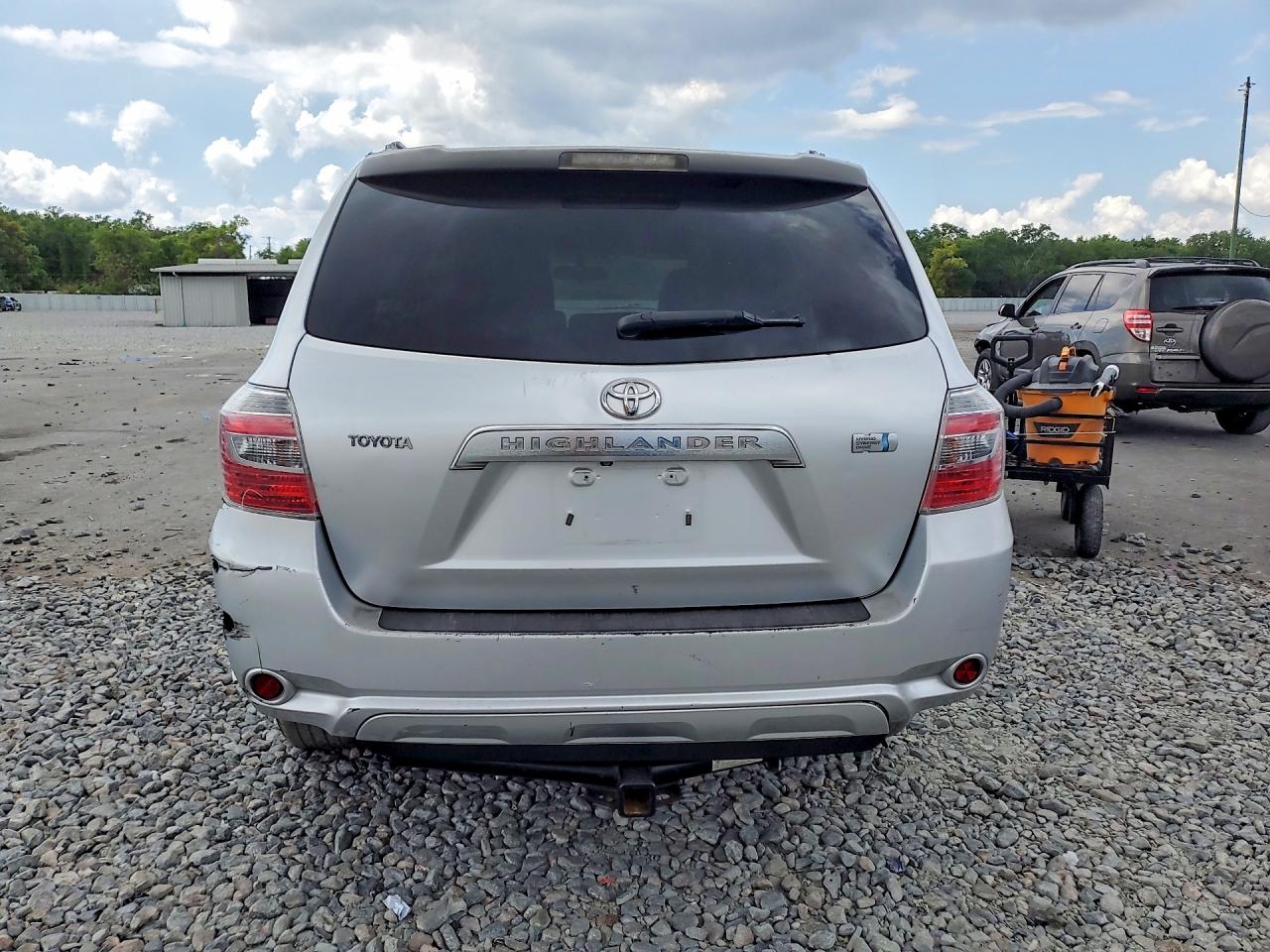 Toyota Highlander Base