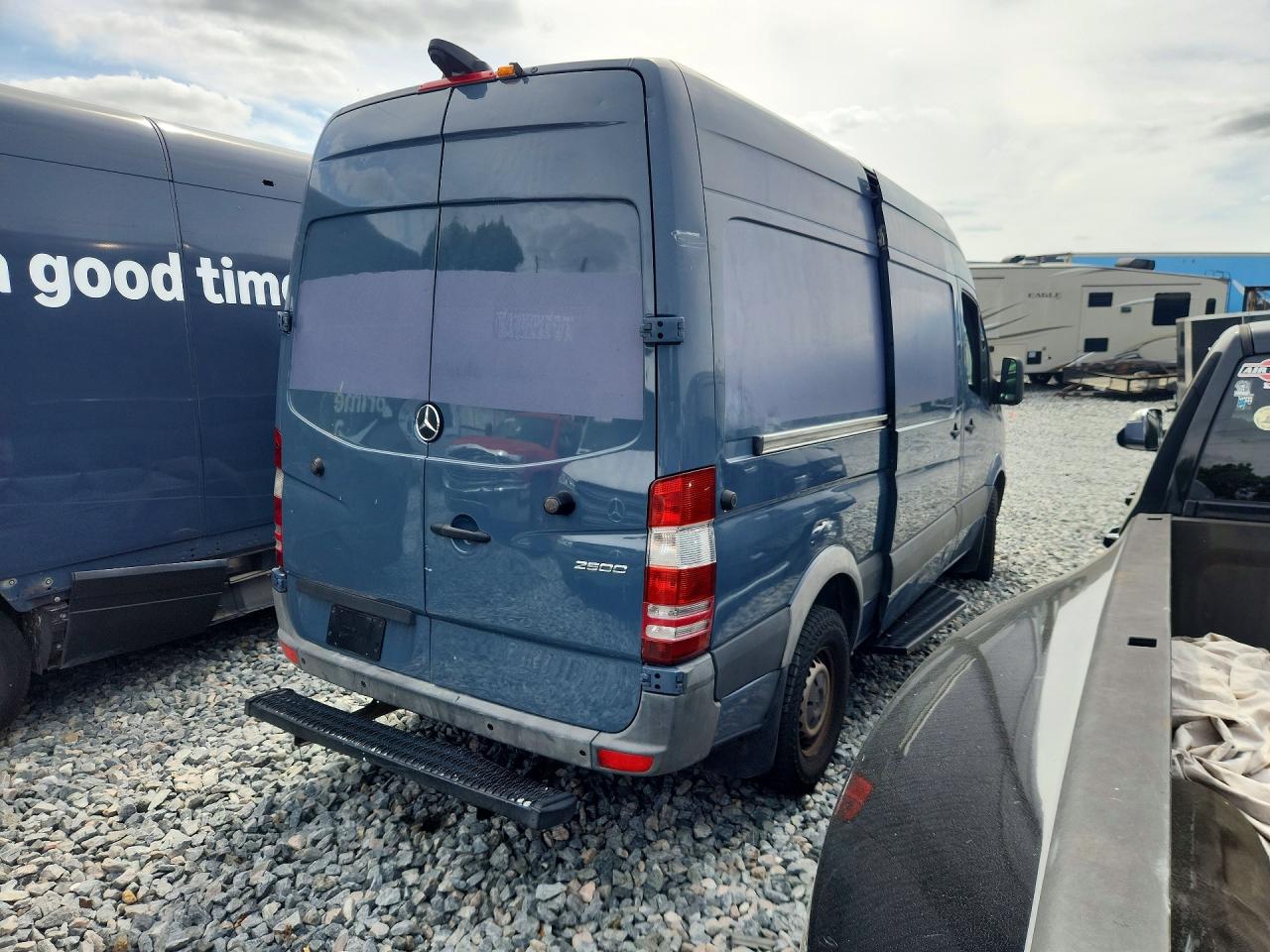 Mercedes-Benz Sprinter 2500