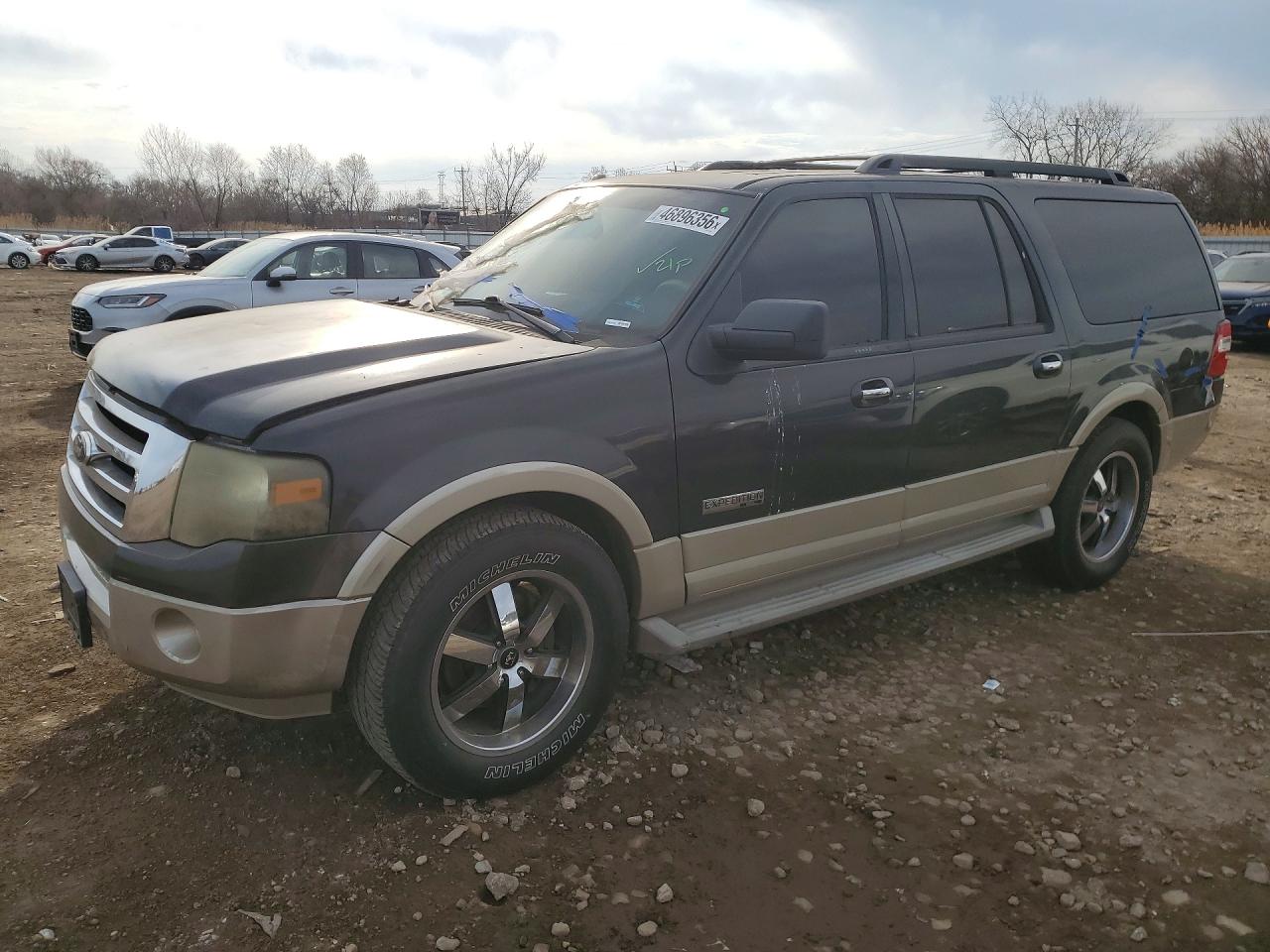 Salvage Ford Expedition Image