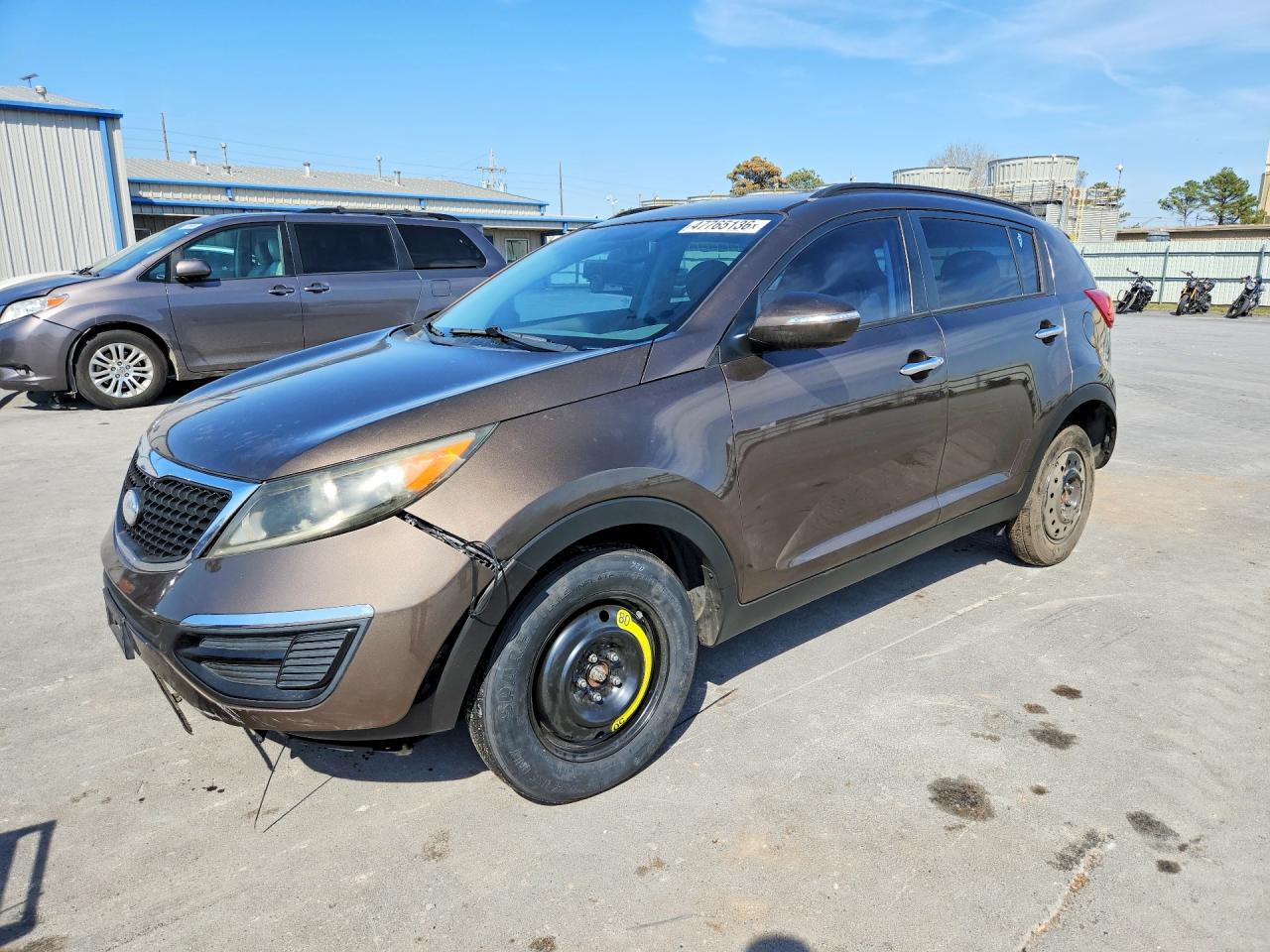 Salvage Kia Sportage Image