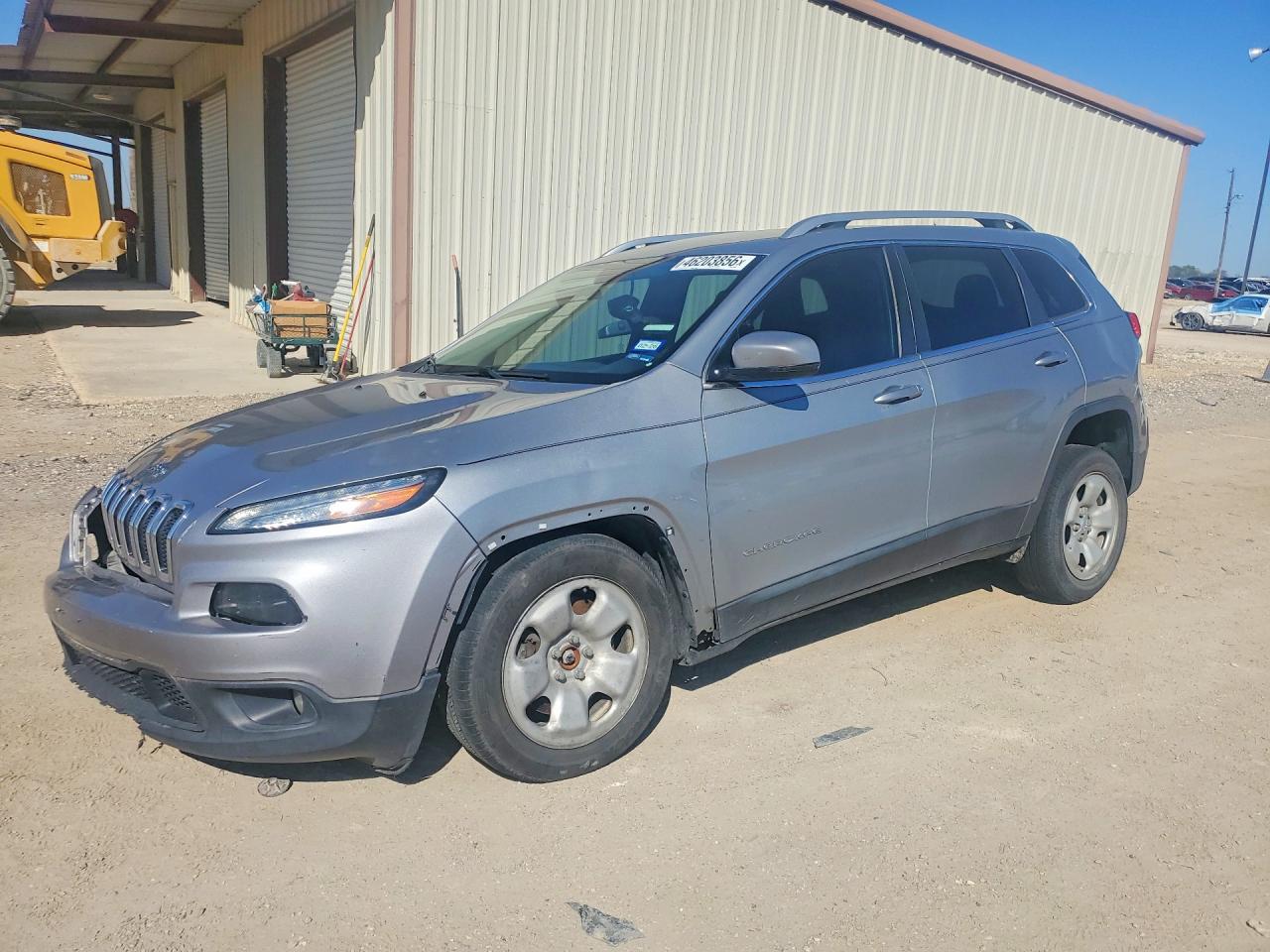 Salvage Jeep Cherokee Image