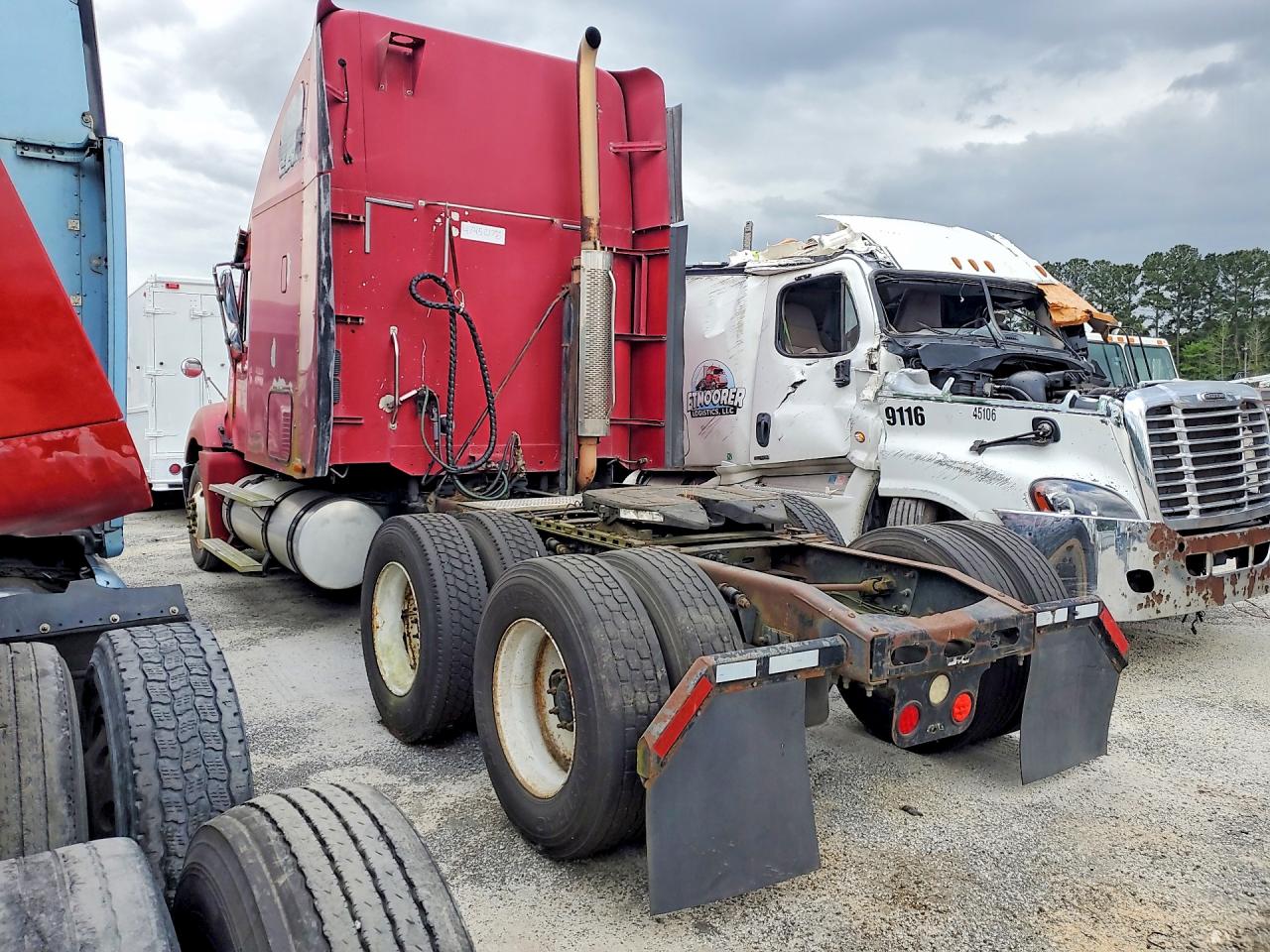 Freightliner Conventional Columbia