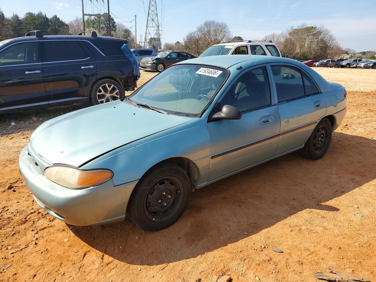 Salvage Ford Escort Image
