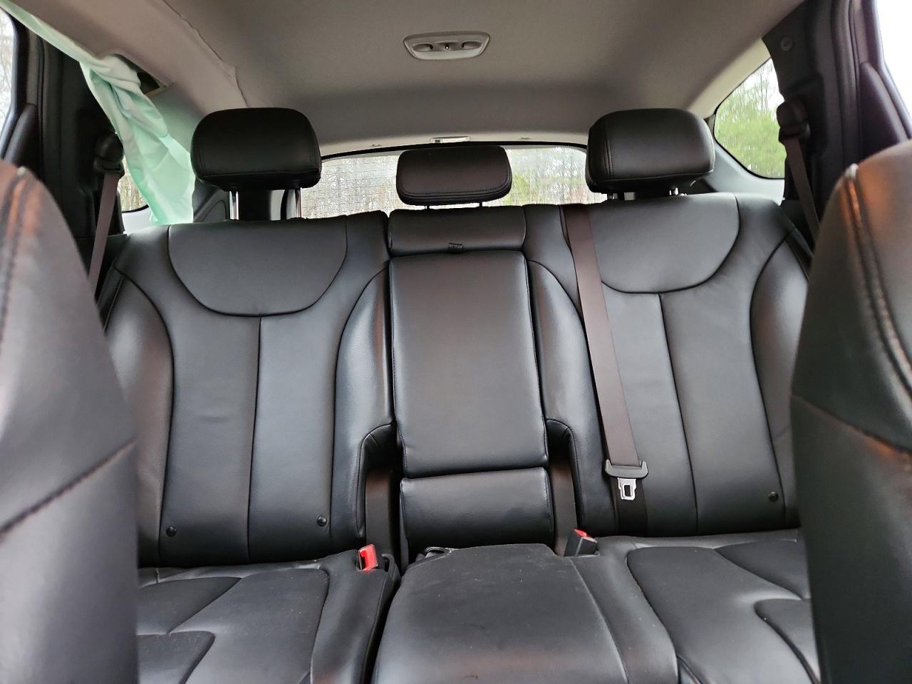Hyundai SANTA FE Blue