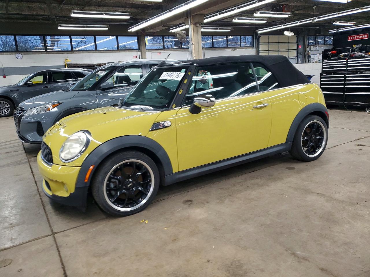 Salvage MINI Cooper Image