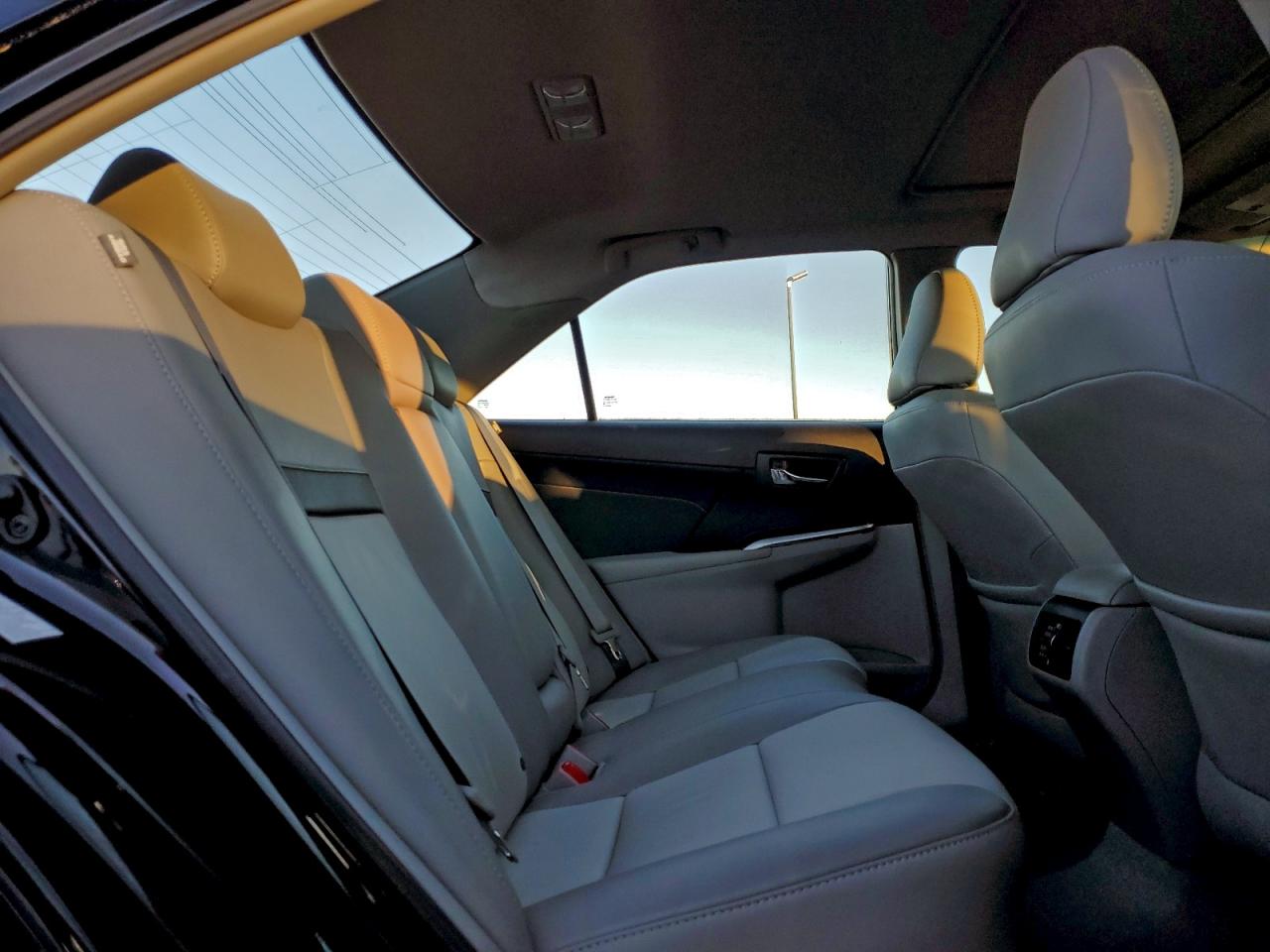 Toyota Camry Se
